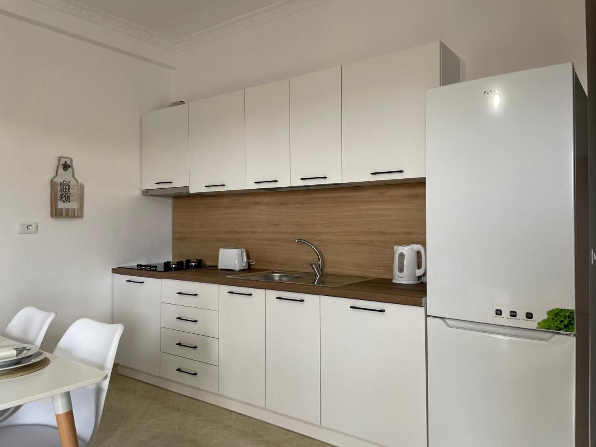 The Sunset Apartment Vlore Bagian luar foto